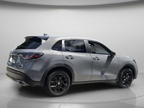Certified 2025 Honda HR-V Sport image 7