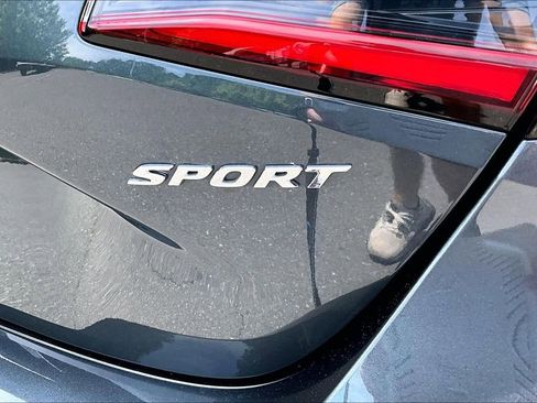 Certified 2025 Honda Civic Sport image 24