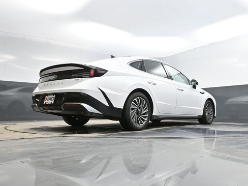 Used 2024 Hyundai Sonata Limited image 37