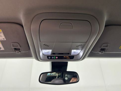 Used 2023 GMC Terrain SLE w/ Driver Convenience Package FWD image 25