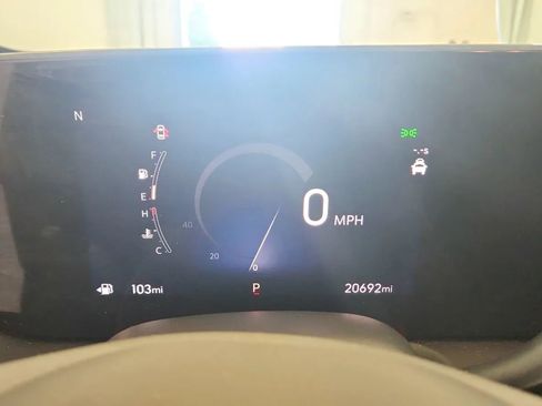 Used 2024 Buick Encore GX Sport Touring image 26