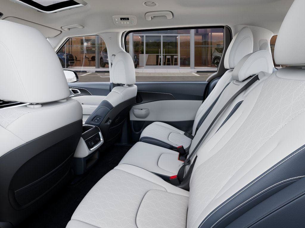 New 2026 Kia Carnival SX w/ SX Dark Edition Package FWD image 20