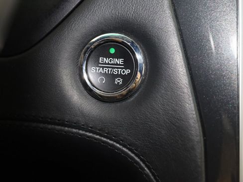 Used 2016 Ford Explorer Platinum image 32