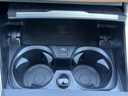 New 2026 BMW 330i Sedan w/ Premium Package image 7