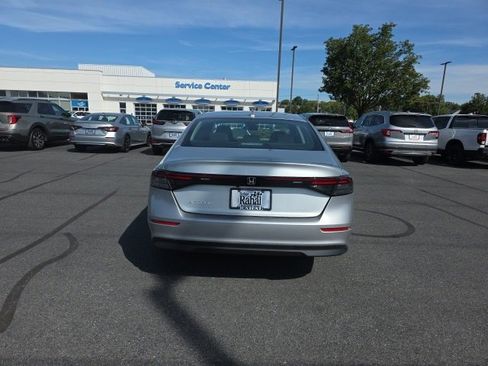 Certified 2024 Honda Accord LX image 9