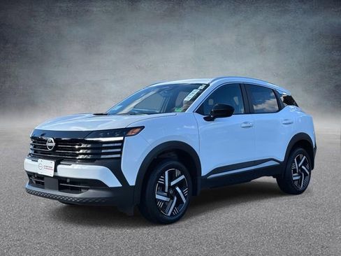 New 2026 Nissan Kicks SV image 5