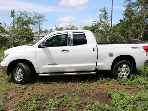 Used 2011 Toyota Tundra 2WD Double Cab w/ TRD Off-Road Pkg image 13