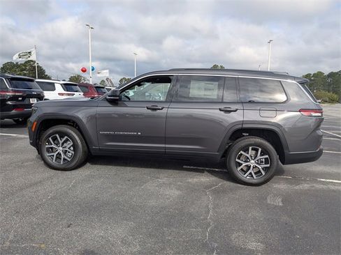 New 2025 Jeep Grand Cherokee L Limited image 6
