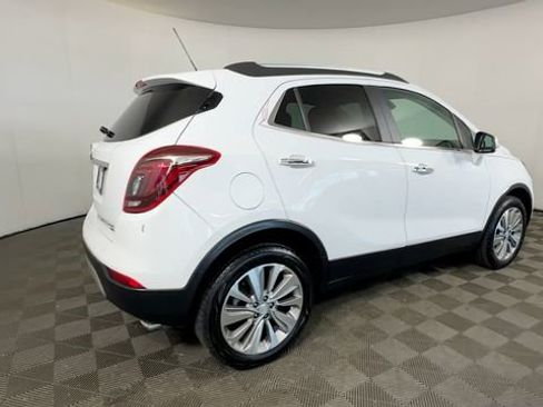 Used 2019 Buick Encore Preferred AWD/4WD image 5