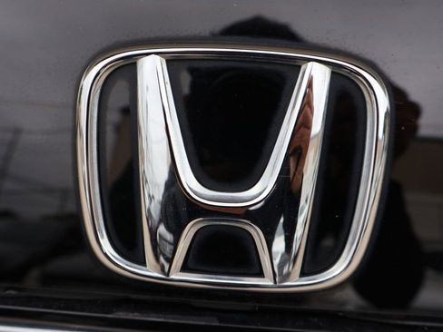 Used 2018 Honda Clarity Plug-In Hybrid image 12