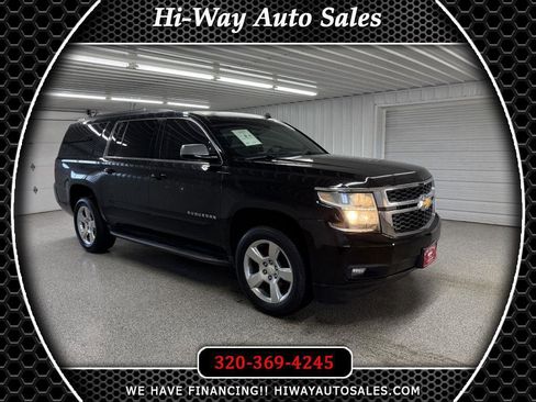 Used 2015 Chevrolet Suburban LT image 1