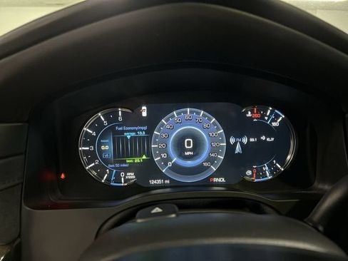 Used 2020 Cadillac Escalade Platinum AWD/4WD image 12