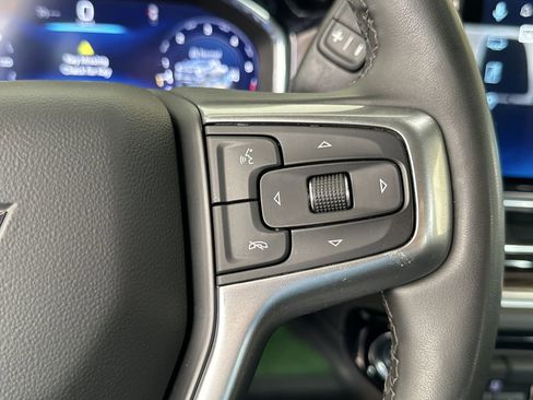 Used 2025 Chevrolet Silverado 2500 LT w/ Convenience Package image 22