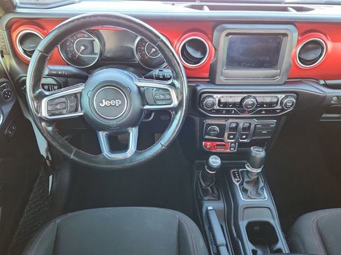 Used 2021 Jeep Wrangler Rubicon w/ Cold Weather Group image 11