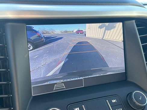 Used 2022 GMC Acadia SLE w/ Elevation Edition image 28