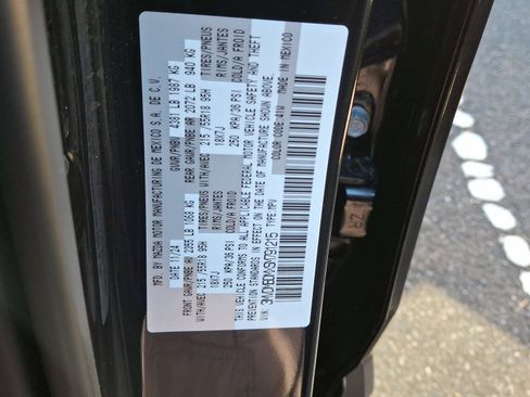 Certified 2025 MAZDA CX-30 AWD 2.5 S w/ Premium Package image 29