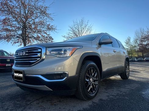 Used 2017 GMC Acadia SLT image 32