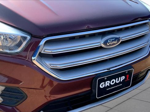 Used 2018 Ford Escape SE w/ Ford Safe & Smart Package AWD/4WD image 29