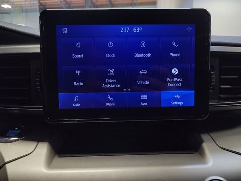 Used 2021 Ford Explorer XLT RWD image 25