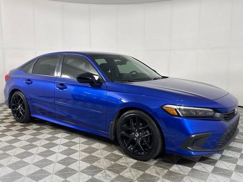 Used 2023 Honda Civic Sport image 12