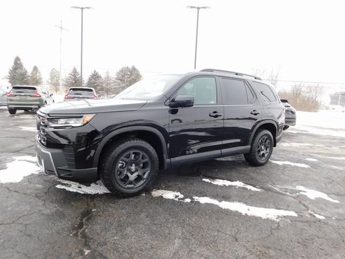 New 2026 Honda Pilot TrailSport image 7