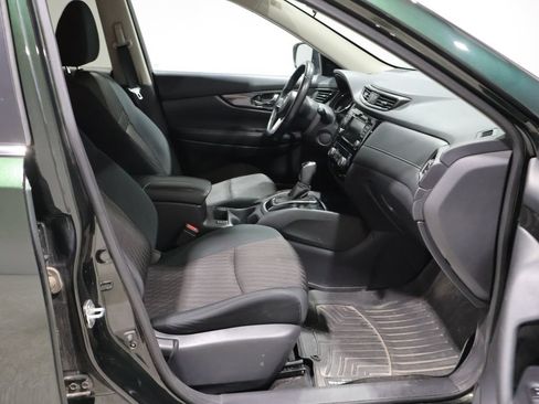 Used 2018 Nissan Rogue SV w/ Premium Package AWD/4WD image 22