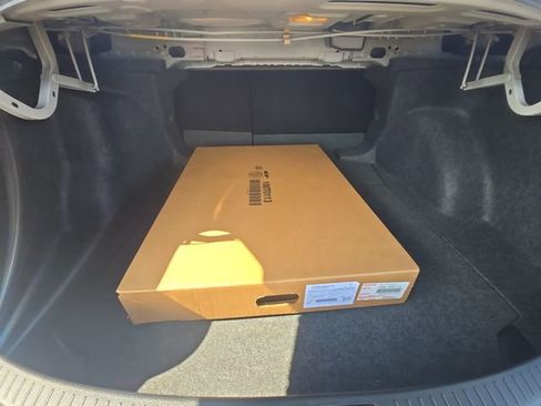 Used 2026 Toyota Corolla SE image 5