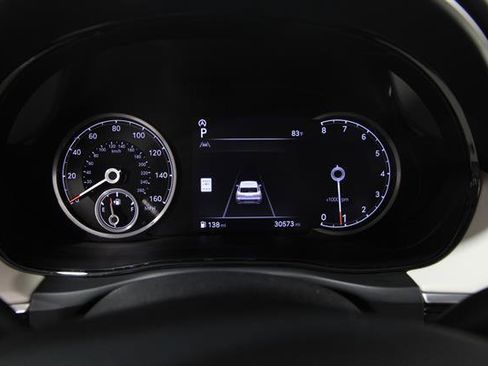 Certified 2024 Genesis GV70 2.5T AWD/4WD image 8