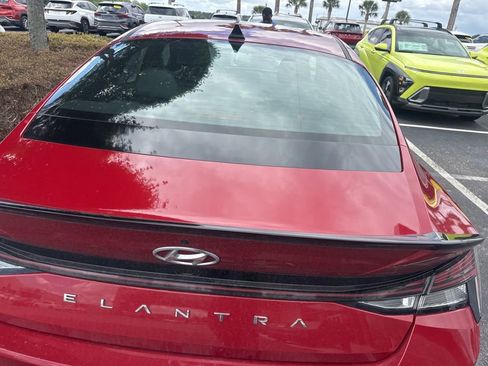 Used 2022 Hyundai Elantra N Line FWD image 2