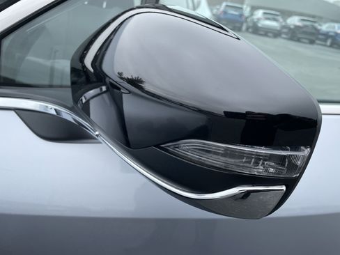 Used 2025 Subaru Outback Premium image 27