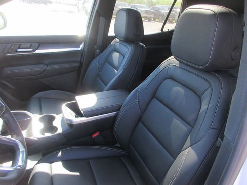 New 2026 GMC Terrain Elevation image 11