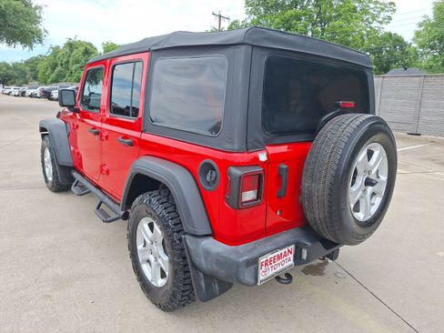 Used 2018 Jeep Wrangler Unlimited Sport AWD/4WD image 4