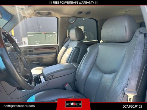 Used 2005 Cadillac Escalade AWD image 14