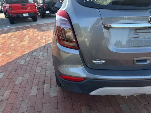 Used 2020 Buick Encore Preferred w/ Safety Package FWD image 8
