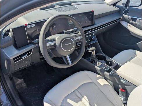 New 2026 Hyundai Sonata SE FWD image 13