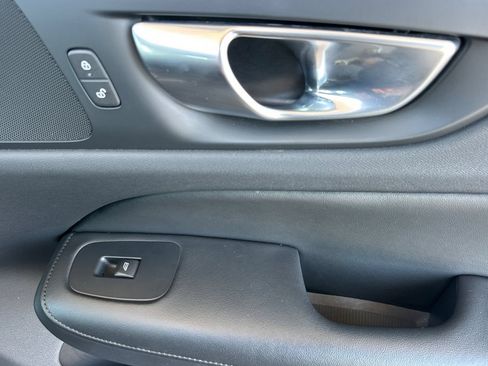 Used 2024 Volvo S60 B5 Core FWD image 21