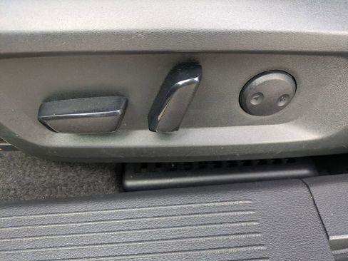 Used 2024 Nissan Rogue SV image 16