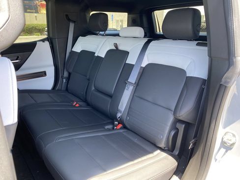 Used 2024 GMC Hummer EV 2X w/ Extreme Off-Road Package AWD/4WD image 26