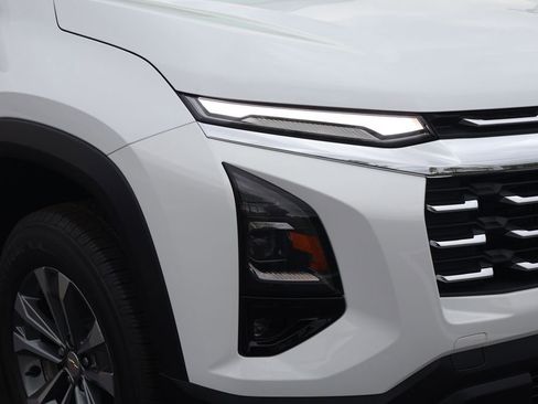 New 2026 Chevrolet Equinox LT w/ Convenience Package II FWD image 3