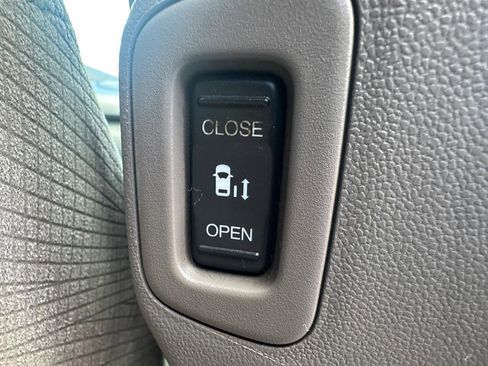 Used 2015 Honda Odyssey EX image 22