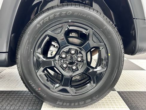 Used 2023 Jeep Compass Trailhawk image 13