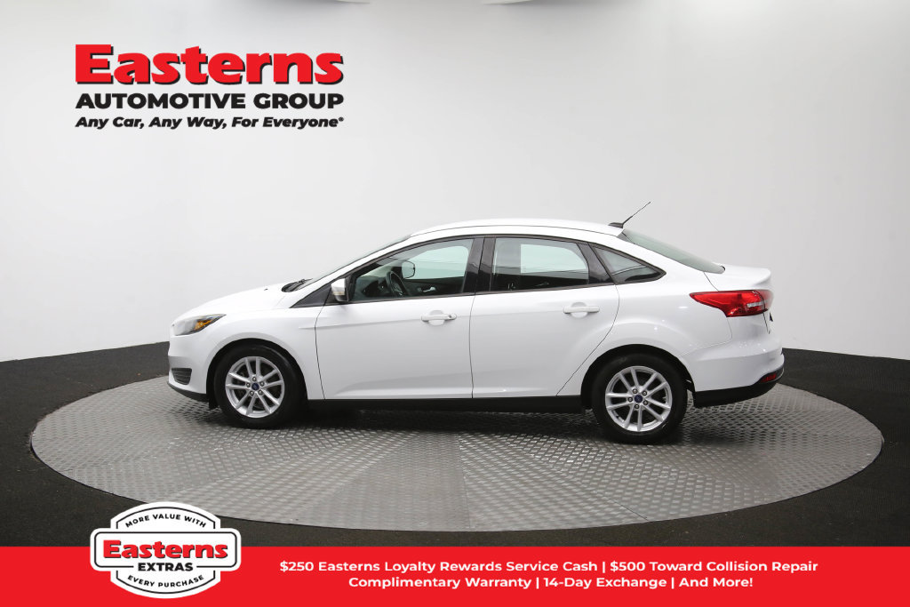 Used 2018 Ford Focus SE w/ Cold Weather Package FWD image 60