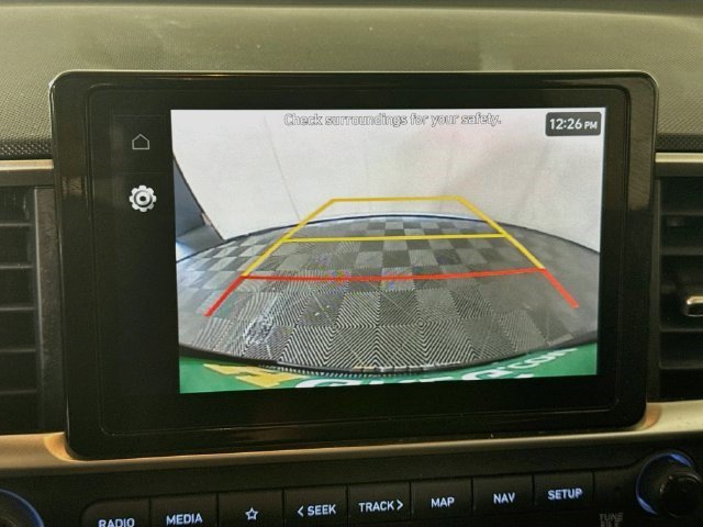 Used 2024 Hyundai Venue Limited FWD image 18