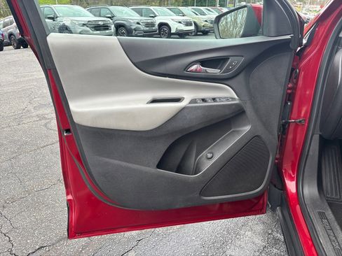 Used 2018 Chevrolet Equinox LT image 10