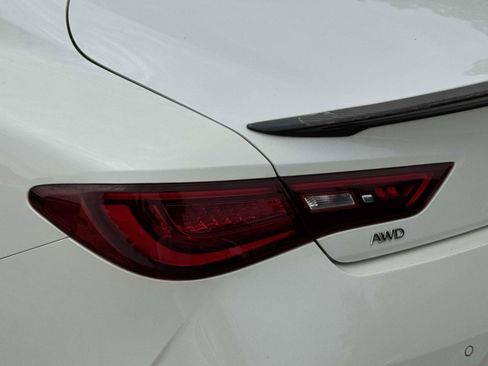 Used 2019 INFINITI Q60 Red Sport 400 AWD/4WD image 8