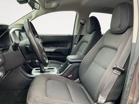 Used 2017 Chevrolet Colorado LT w/ LT Convenience Package image 13