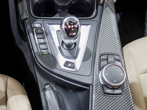 Used 2016 BMW M3 RWD image 27
