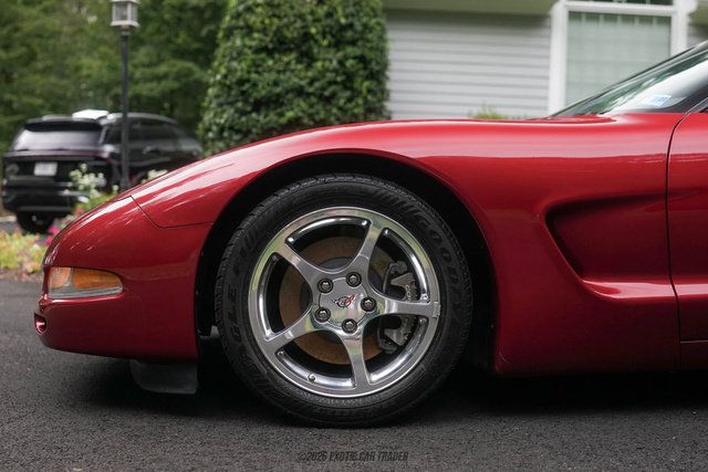 Used 2004 Chevrolet Corvette Convertible w/ Preferred Equipment Group RWD image 4
