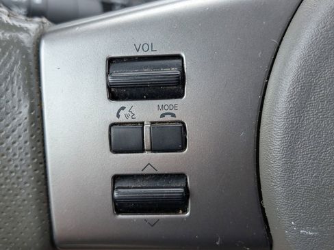 Used 2011 Nissan Frontier SV w/ SV Premium Utility Pkg RWD image 14