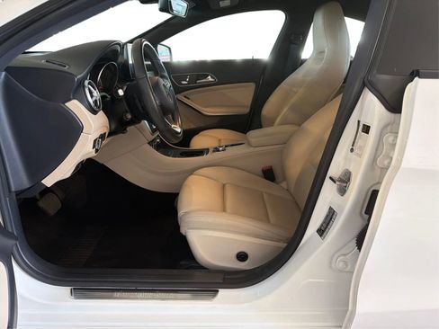 Used 2019 Mercedes-Benz CLA 250 image 9